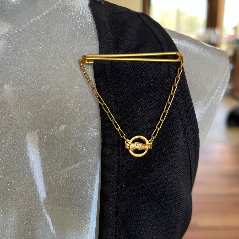 Vintage Swank Gold-Tone Horse Head Tie Bar Clip with Chain
